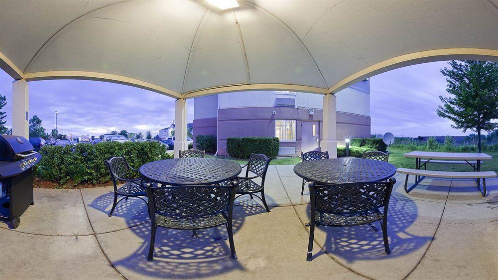Sonesta Simply Suites Chicago Waukegan Exterior foto
